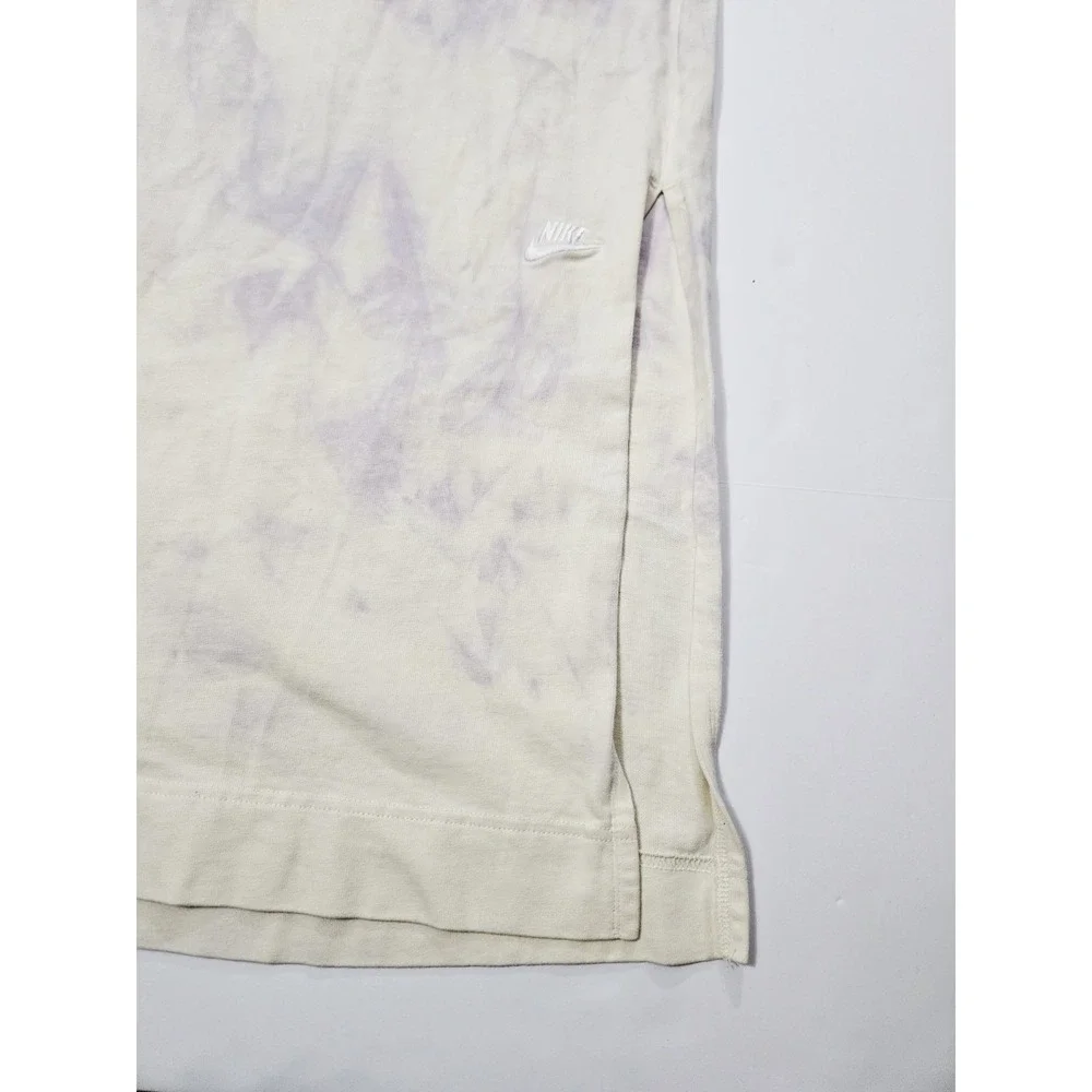 Nike Size XS Sportswear Women's‎ White With Purple Accent Skirt